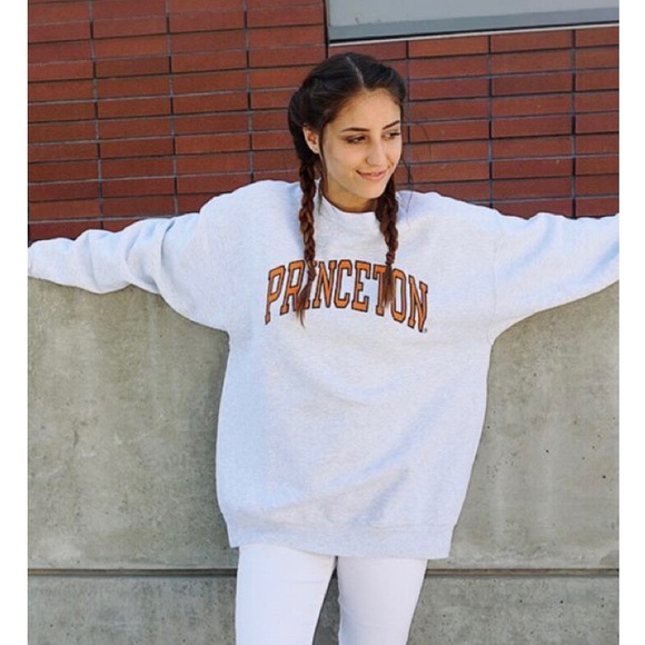 Surprise Vintage Crewneck - Picture 3 of 5